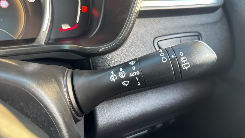 Renault Kadjar 1.5 dCi Signature Nav 5dr Diesel Hatchback